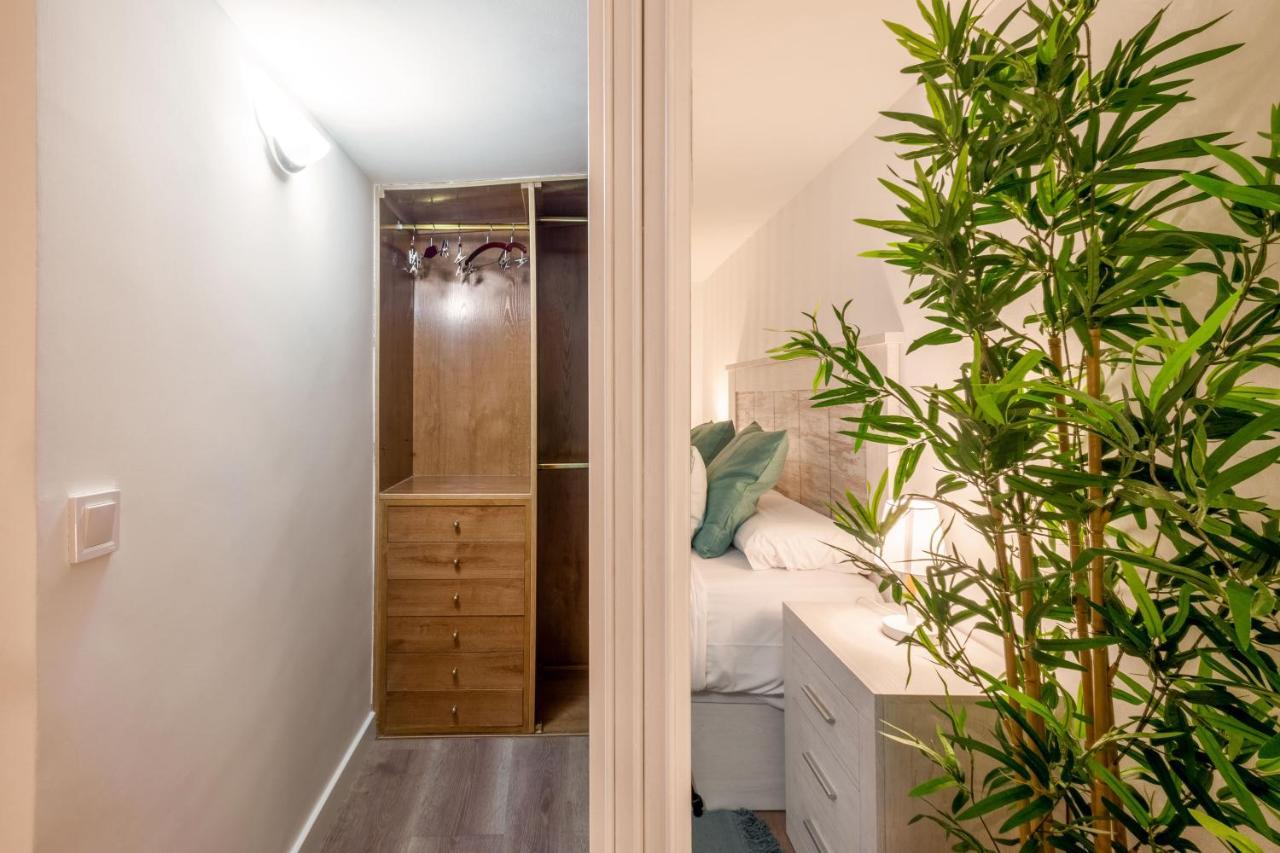 1 Bedroom 1 Bathroom Furnished - Lavapies - Duplex Madrid Eksteriør bilde